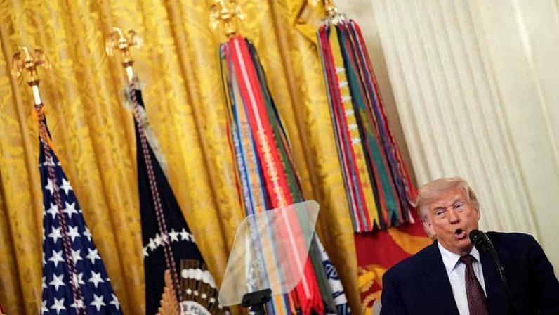 O presidente Donald Trump discursa na Casa Branca em evento nesta sexta-feira (18)