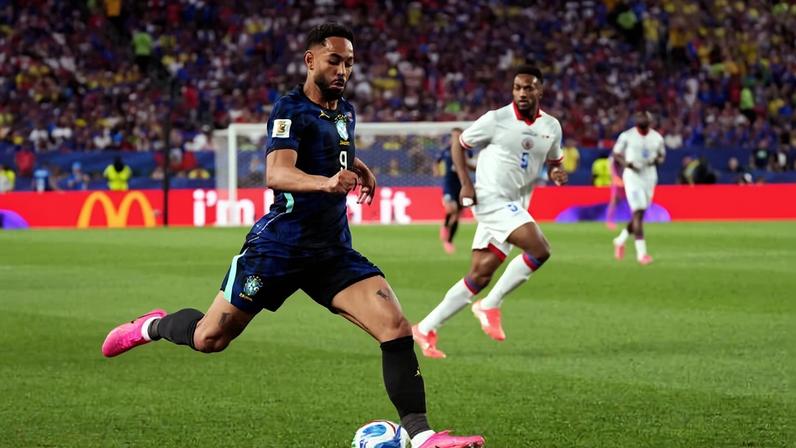 Matheus Cunha fez dois dos três gols do Brasil contra o Haiti