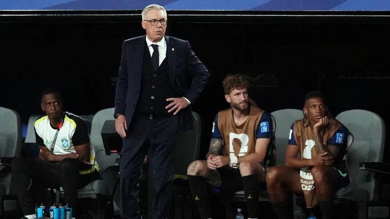 O técnico Carlo Ancelotti durante a partida entre Brasil e Haiti, pelo Grupo C da Copa do Mundo, na Filadélfia (EUA)