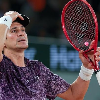 João Fonseca inicia mal na grama e cai no ranking da ATP