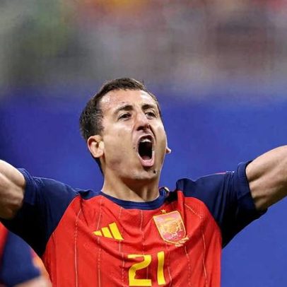 Oyarzabal conduz goleada da Espanha sobre a Arábia Saudita