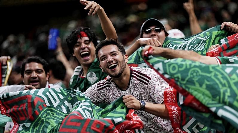 Torcedores do México comemoram vitória contra Coreia do Sul, em Guadalajara, na segunda rodada da Copa do MUndo