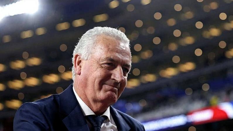 Gustavo Alfaro em partida do Paraguai contra a Turquia em Santa Clara, nos EUA