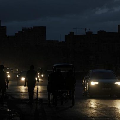 Cuba inicia reformas, em meio à crise econômica prolongada