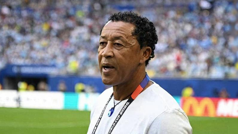 Técnico Pedro Brito, o Bubista, de Cabo Verde, no jogo contra o Uruguai em Miami Gardens, na Copa do Mundo de 2026