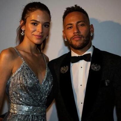 Bruna Marquezine relembra pressão aos 18 e namoro com Neymar