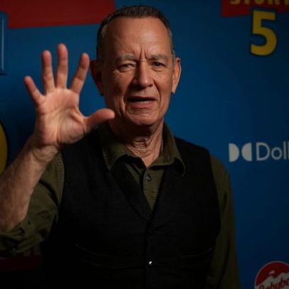 Tom Hanks aceita Toy Story 6, impõe condições e alerta sobre IA