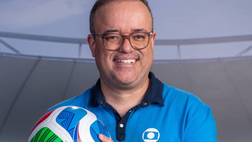 O jornalista Everaldo Marques, que narra os jogos do Brasil na Copa do Mundo na Globo: emissora teme perder mais telespectadores para concorrente