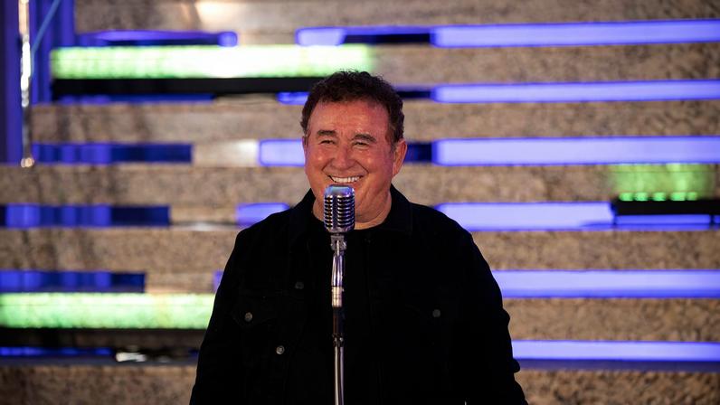 O cantor Amado Batista