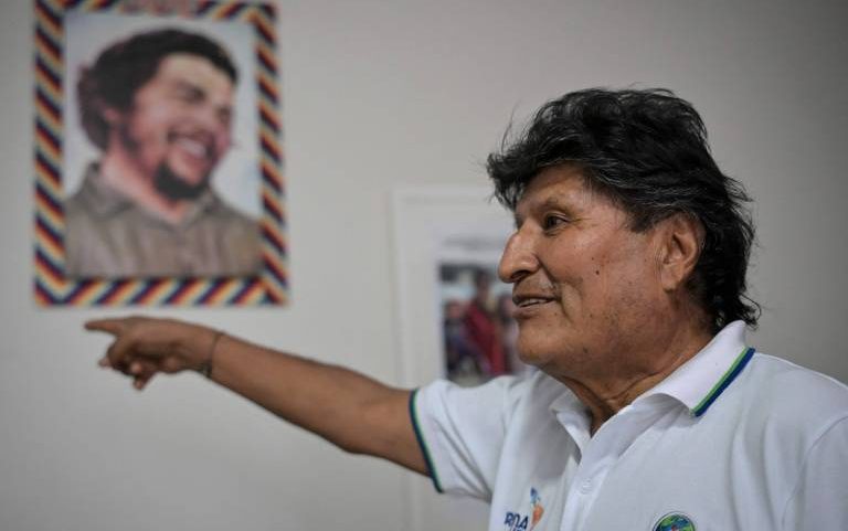 Ex-presidente da Bolívia, Evo Morales fala durante entrevista à AFP na localidade de Lauca Eñe