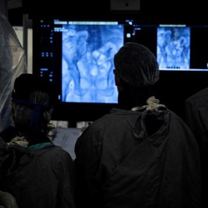 Estudantes apoiam exame para medicina, temem desvalorização das aulas práticas