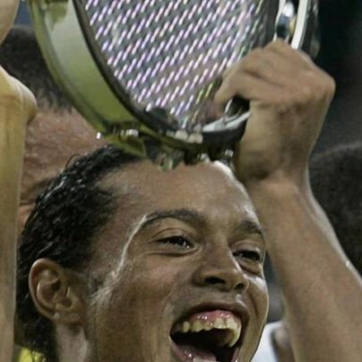 Ronaldinho Gaúcho é autor de mais de 90 músicas gravadas por Iza e Safadão