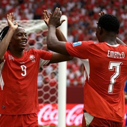 Canadá avança às oitavas pela primeira vez, Suíça lidera o Grupo B