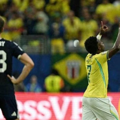 Arbitros criticam anulação de gol de Vini Jr. contra Escócia na Copa