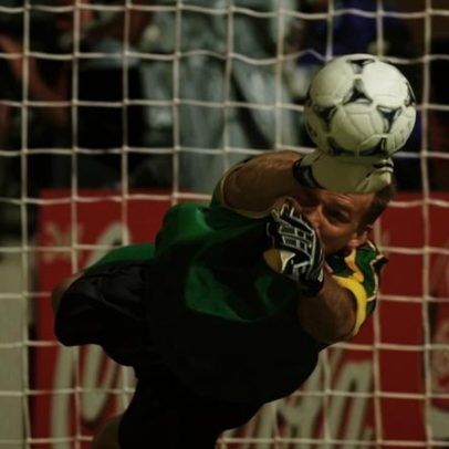 Brasil chega a 50 jogos sem sofrer gols e bate recorde