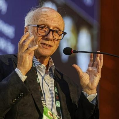 Terapias modificam o curso do Alzheimer pela primeira vez, diz neurologista