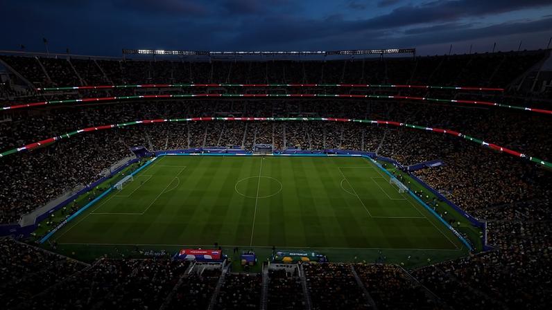 Interior do Levi's Stadium (San Francisco Bay Area Stadium) durante jogo entre Paraguai e Austrália no Copa do Mundo