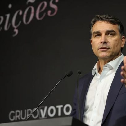 Flávio Bolsonaro critica STF e cobra segurança jurídica para reformas