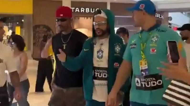 Egon Oliver faz sucesso como sósia de Neymar –
