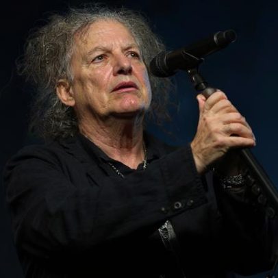 Robert Smith entra na Billboard Hot 100 como artista solo pela primeira vez