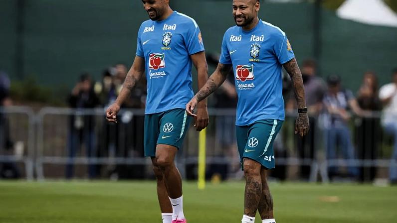 Ancelotti conversou com Neymar nas últimas atividades –