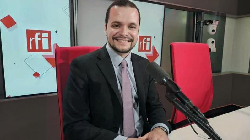 Lucas de Souza Martins, pesquisador da Temple University, nos estúdios da RFI em 29 de maio de 2026.
