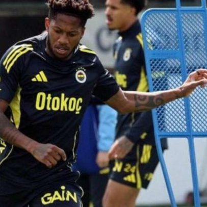 Atlético acerta com Fred e aguarda liberação do Fenerbahçe.