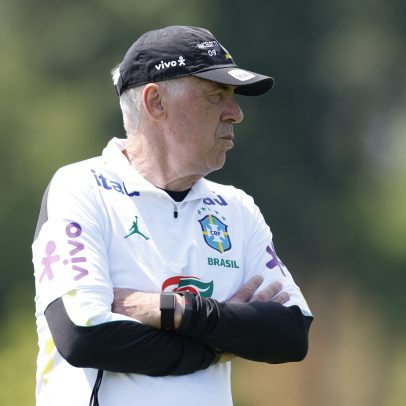Ancelotti aponta retorno do 4-2-4 e dúvida sobre titulares diante do Haiti