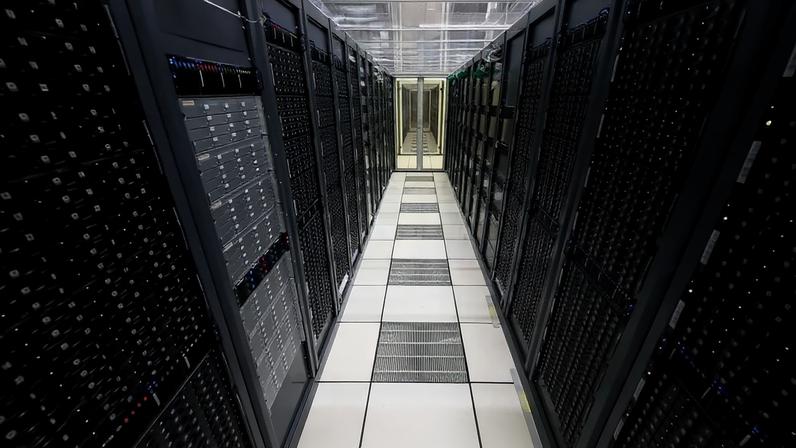 IA no espaço: desafio energético leva data centers à órbita
