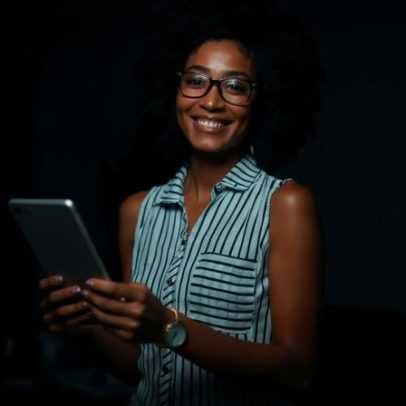 Jovens abandonam a carreira de influenciadores em busca de anonimato