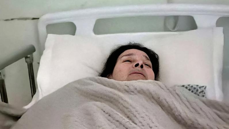 A batalha de uma filha para ajudar a mãe doente com câncer hematológico