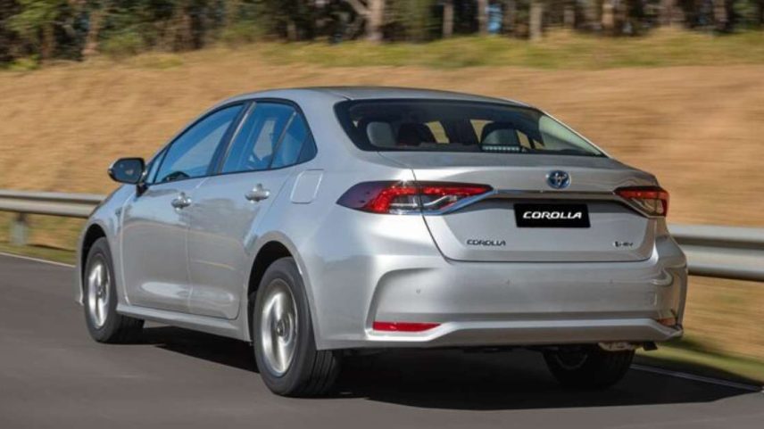Toyota Corolla GLi Hybrid 2026