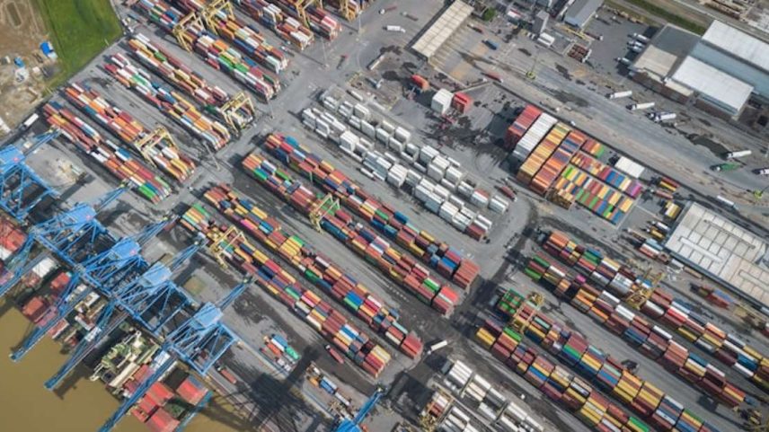 Parcela das exportações brasileiras submetidas a alguma taxação adicional pode chegar a 54,1%