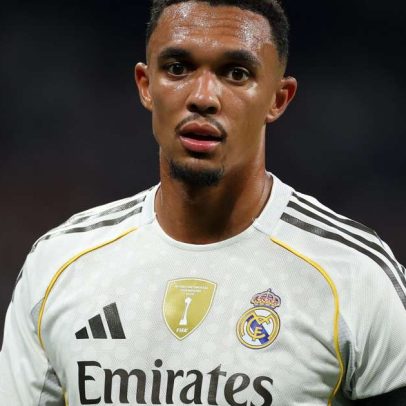 Dumfries contratado e Chalobah convocado agravam fase ruim de Alexander-Arnold