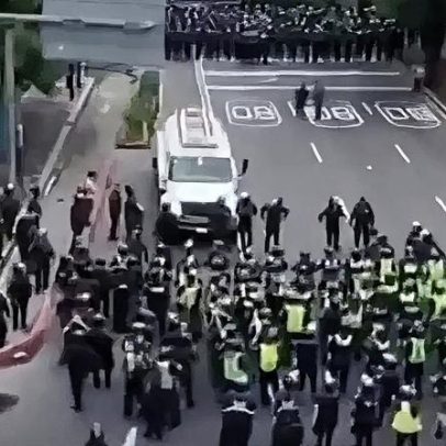 Protesto bloqueia acesso ao Azteca e aumenta tensão à vésperas da Copa