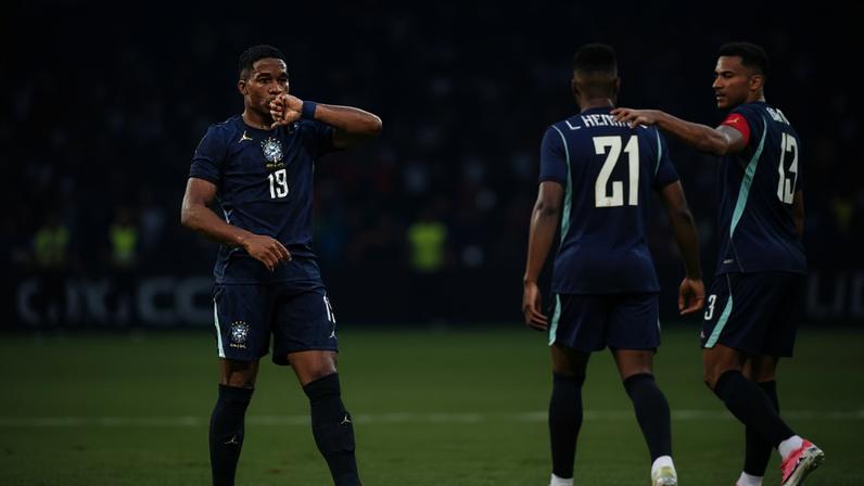 Camisa azul da Seleção tem melhor aproveitamento em Copas –