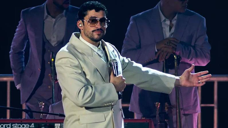 Bad Bunny é o primeiro artista latino a faturar US$ 1 bilhão em turnês
