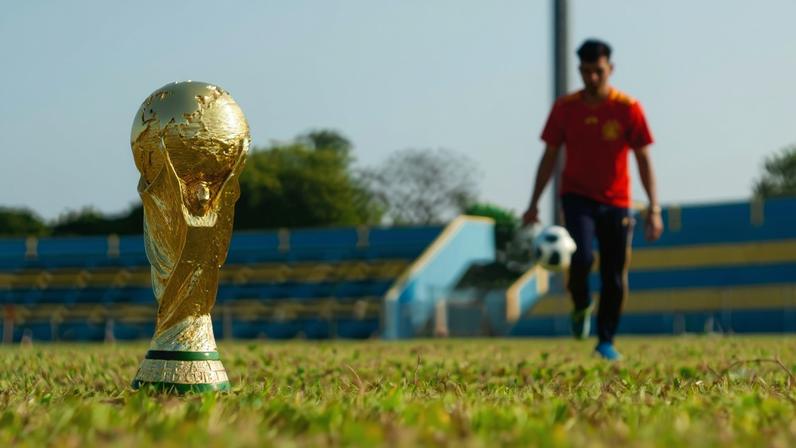 A missão Portas Abertas convocou os cristãos a orar pelas nações perseguidas durante a Copa do Mundo. (Foto: Unsplash/Fauzan Saari)