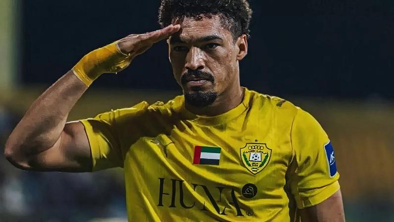 Adryelson defende o Al Wasl, dos Emirados Árabes Unidos –