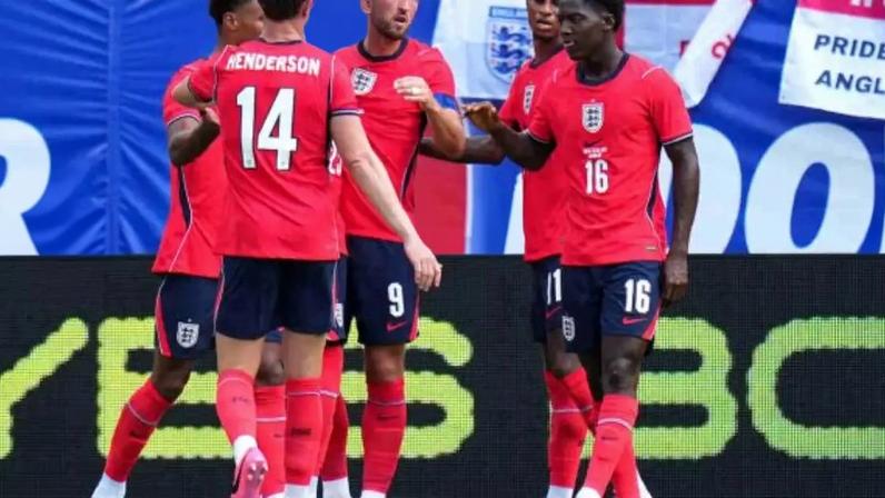 Jude Bellingham subiu de rendimento e vem ganhando força para ser titular da Inglaterra –
