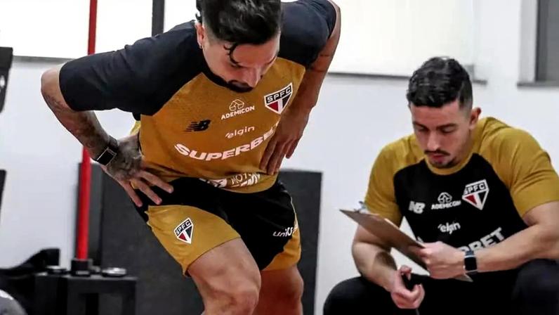 Artur faz exercícios visando a retomada do ritmo –
