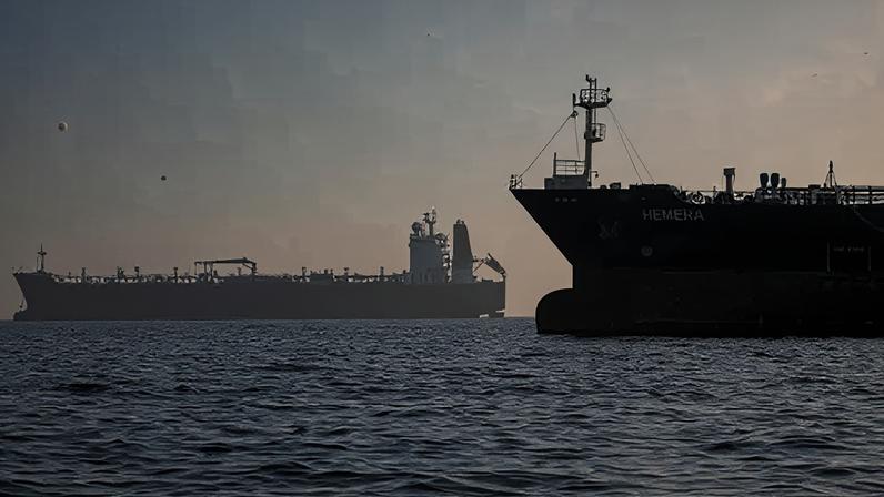 Irã e EUA relatam nova onda de ataques aéreos no Golfo