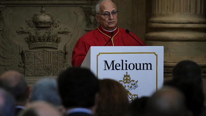 Papa pede fim de narrativas divisivas no primeiro dia de visita à Espanha