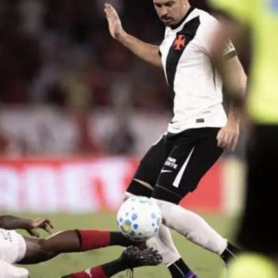 Vasco recebe oferta por Hugo Moura e avalia saída do volante