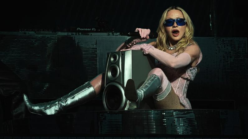 Madonna estreia curta surrealista e NSFW de Confessions II no Tribeca 'É sobre conexão' (James Devaney GC Images)