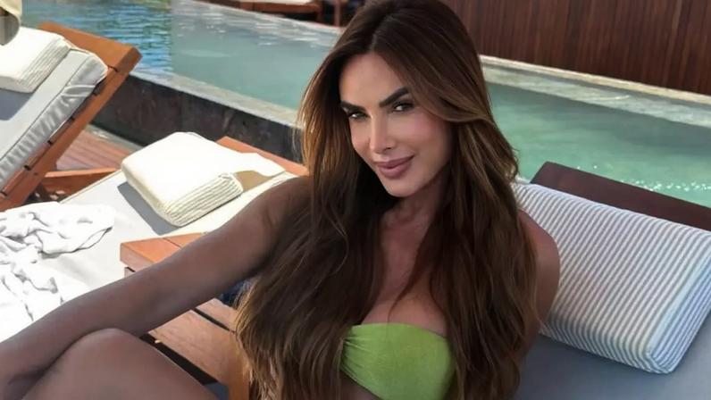 Nicole tratou o tema com naturalidade, riu de si mesma e manteve o foco em projetos ligados ao entretenimento.