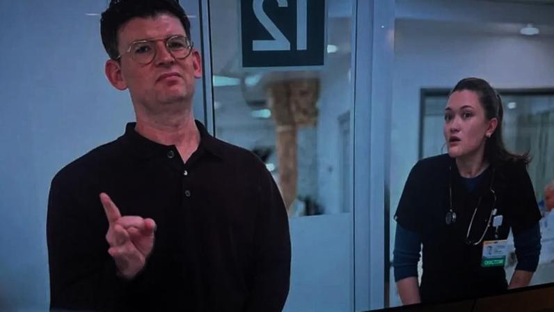 Moshe Kasher na série 'The Pitt'