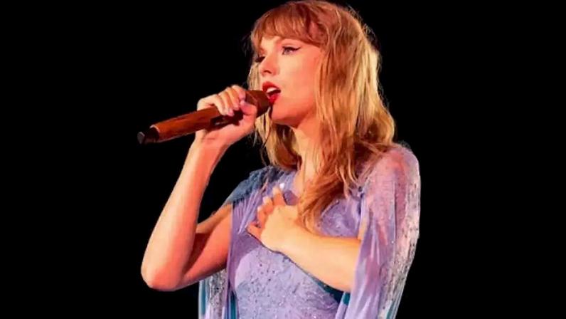 Taylor Swift apresenta faixa inédita em premiére de 'Toy Story 5'