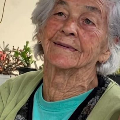 Idosa de 95 anos revela segredo da longevidade: lê a Bíblia diariamente