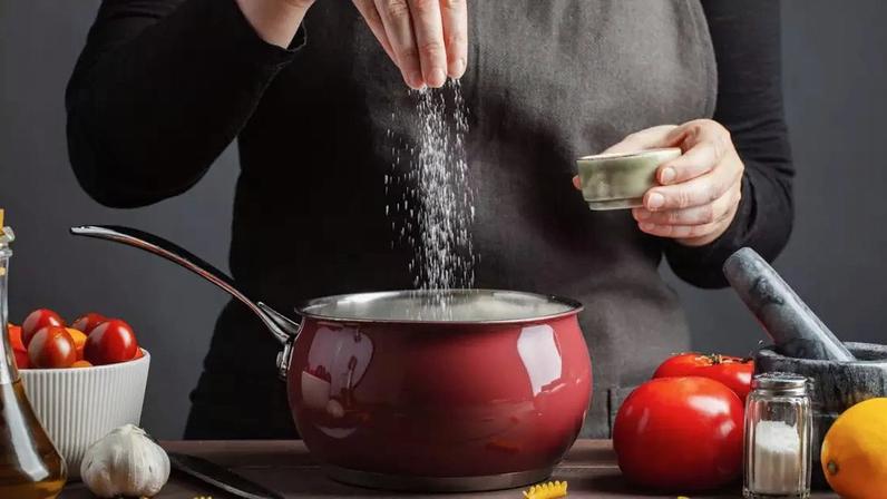 Veja os alimentos que possuem bastante sal